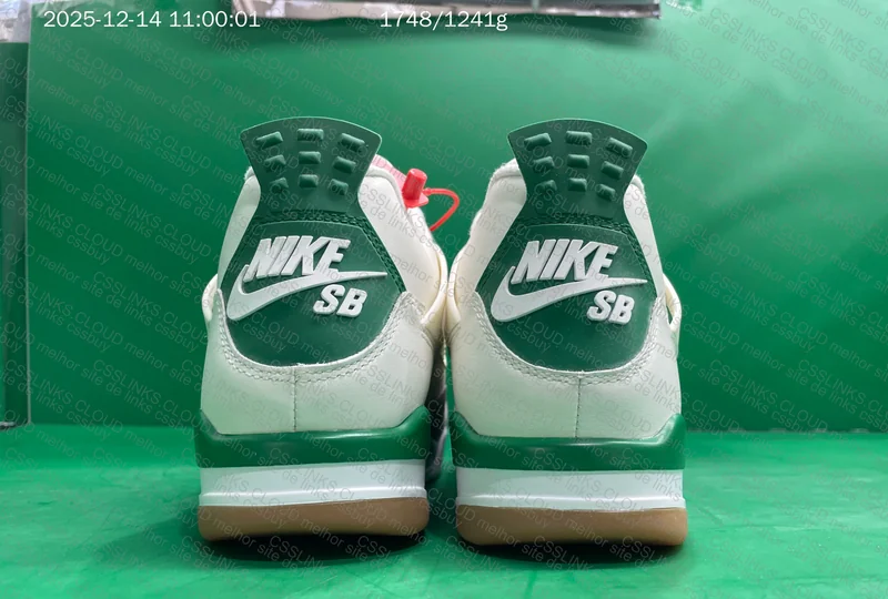 Air Jordan 4 Pine Green 5