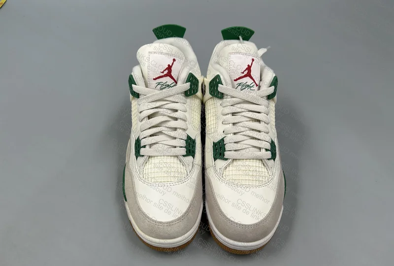 Air Jordan 4 Pine Green (Size 41)