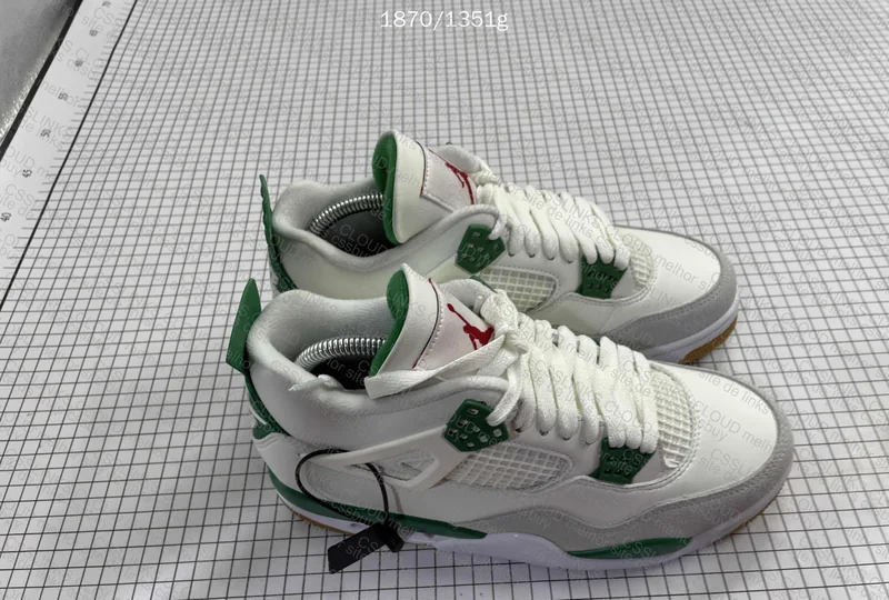 Air Jordan 4 - Pine Green KX