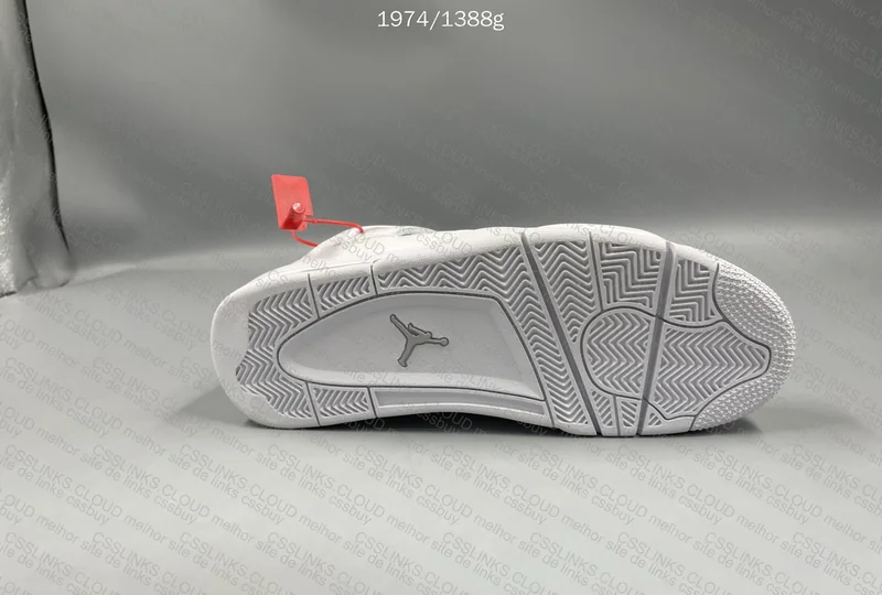 Air Jordan 4 Pure Money