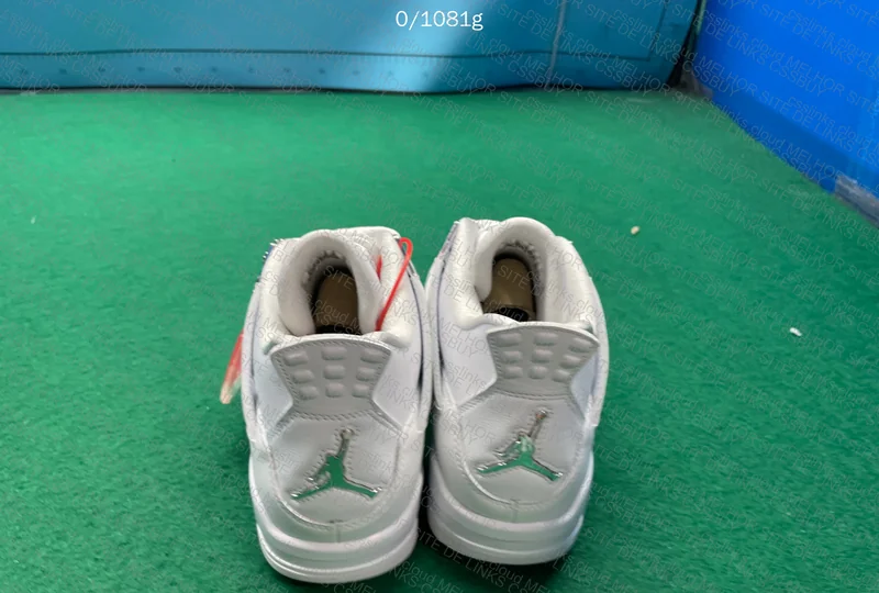 Air Jordan 4 Pure Money 3