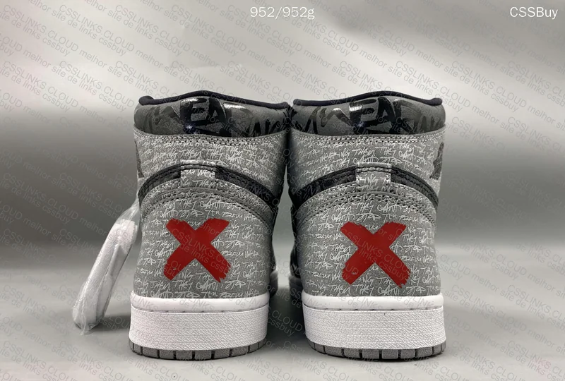 Air Jordan 4 Rebellionaire 3
