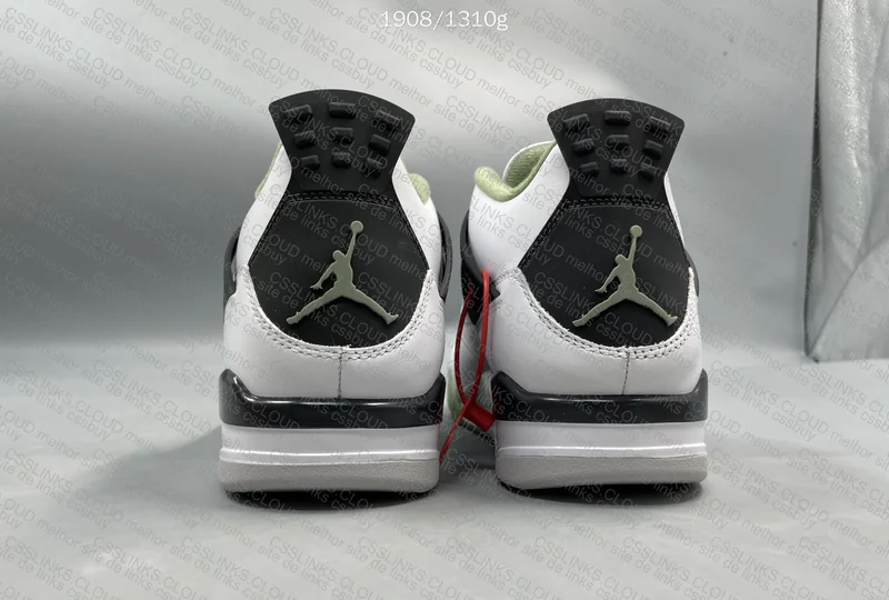 Air Jordan 4 Retro 3