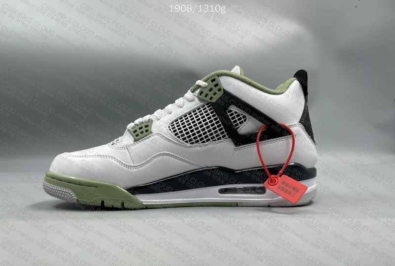 Air Jordan 4 Retro 4