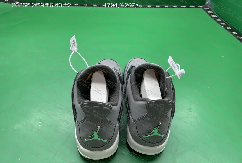 Air Jordan 4 Retro - Help I Don't Understand Sneakers