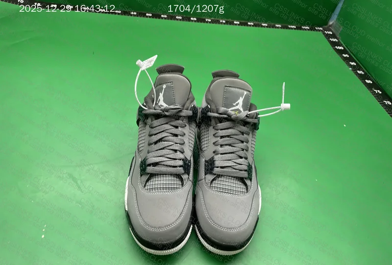 Air Jordan 4 Retro - Help I Don't Understand Sneakers 2