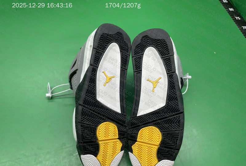 Air Jordan 4 Retro - Help I Don't Understand Sneakers 6