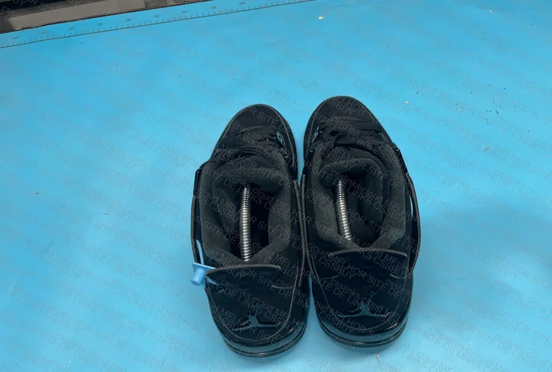 Air Jordan 4 Retro Black Cat 4