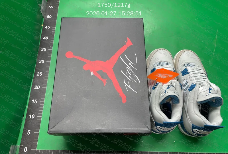 Air Jordan 4 Retro Military Blue (FV5029-141) 6