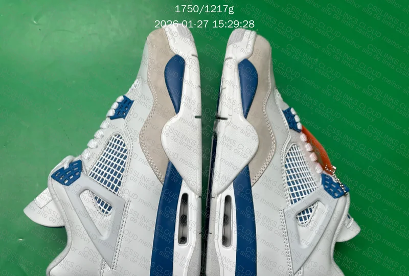 Air Jordan 4 Retro Military Blue (FV5029-141) 8