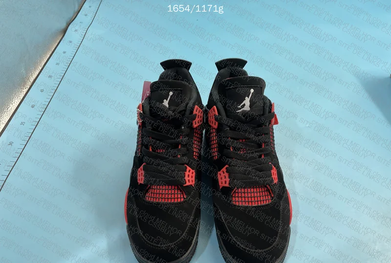 Air Jordan 4 Retro 'Red Thunder' 2