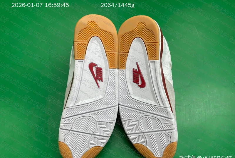 Air Jordan 4 Retro SB Varsity Red (FF) 7
