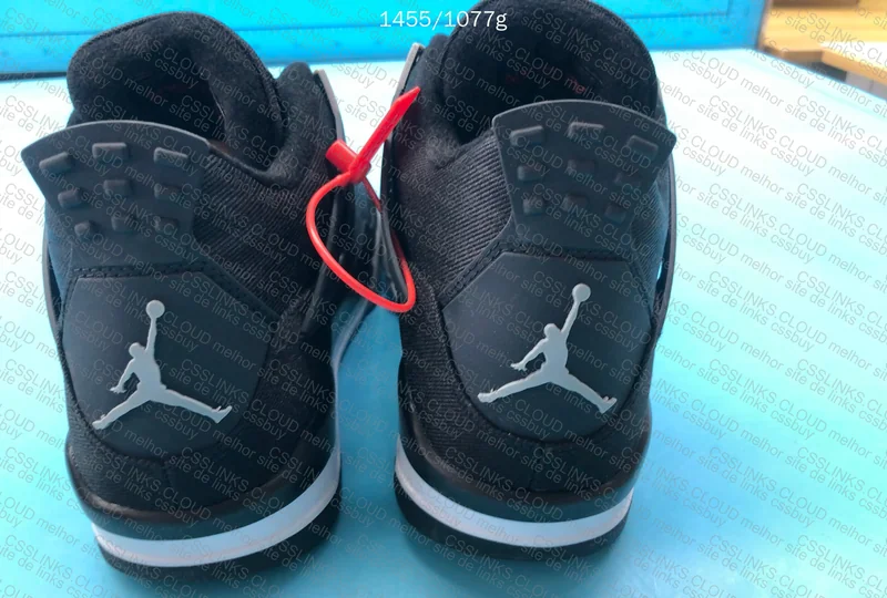 Air Jordan 4 Retro SE 3