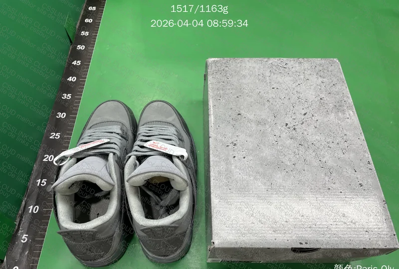 Air Jordan 4 Retro SE Paris We Cement Cinza GL?? 3