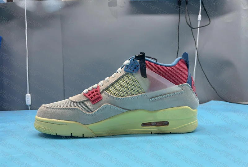 AIR Jordan 4 Retro SP 4