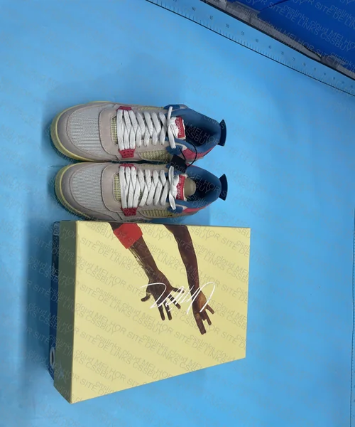 AIR Jordan 4 Retro SP 8