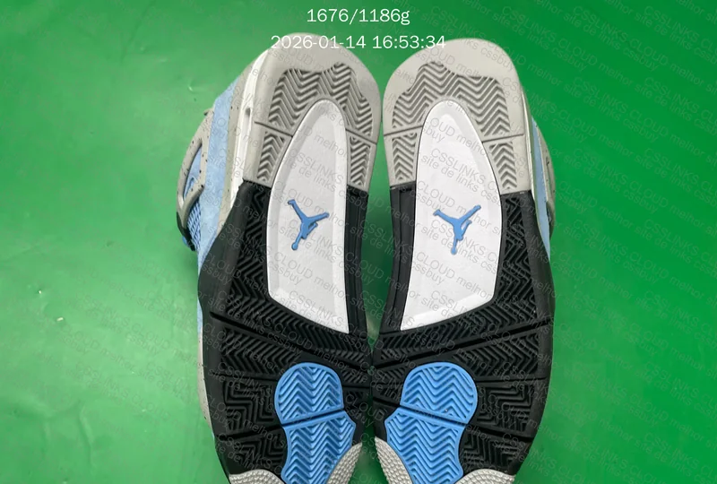 Air Jordan 4 Retro University Blue (CT8527-400) 6