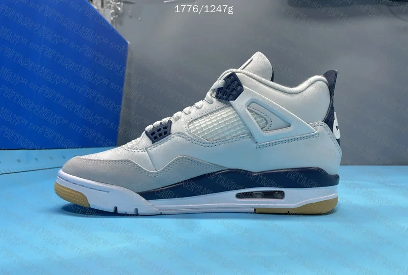 Air Jordan 4 SB Navy 4