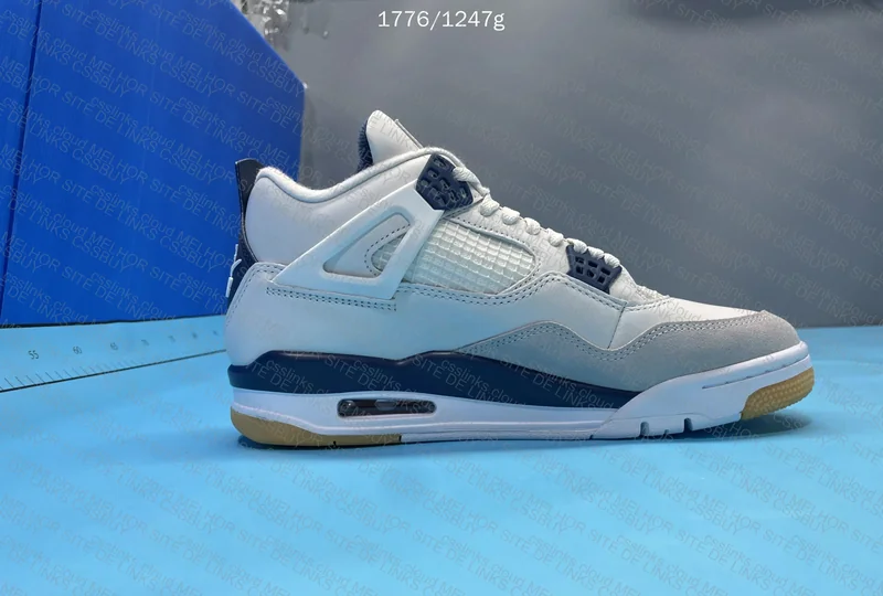 Air Jordan 4 SB Navy 7
