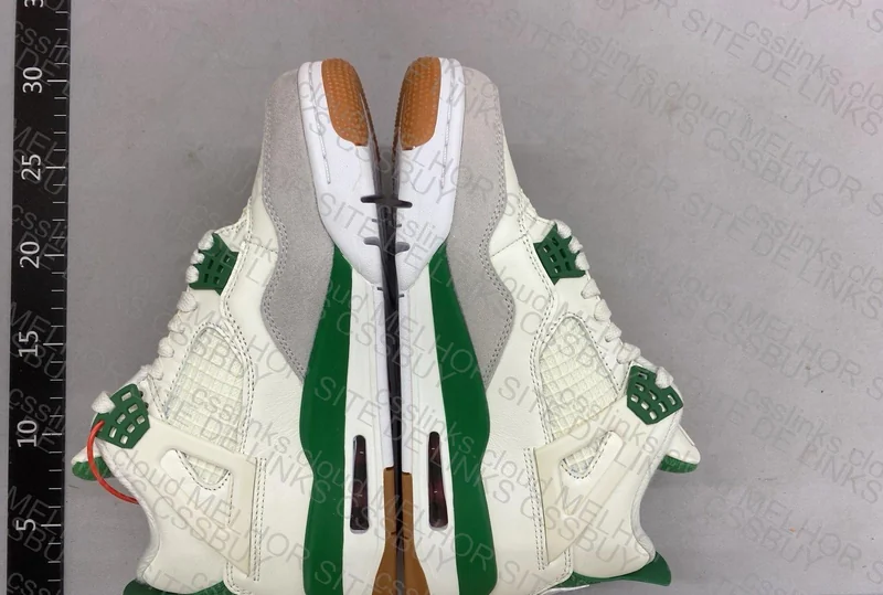 Air Jordan 4 SB - Navy and Pine Green 7