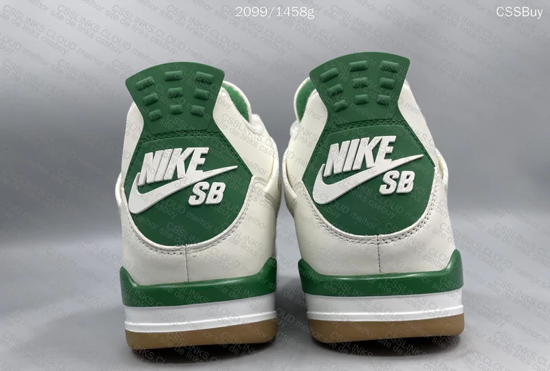 Air Jordan 4 SB Pine Green 4