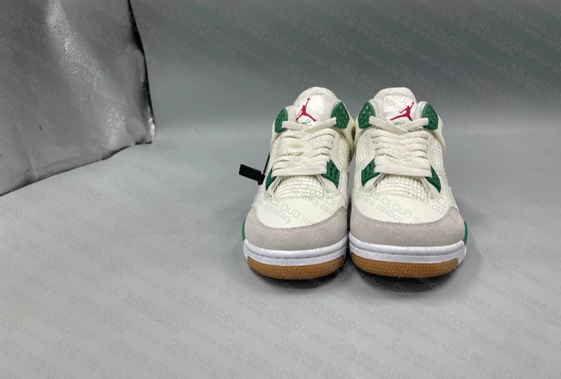 Air Jordan 4 SB Pine Green 2