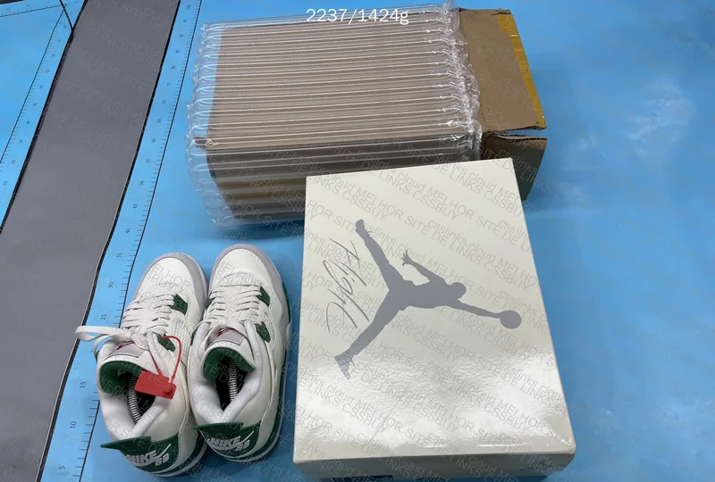 Air Jordan 4 SB Pine Green 8