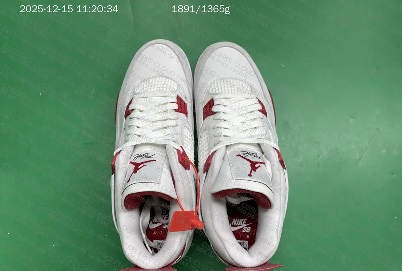 AIR JORDAN 4 SB VARSITY RED 4