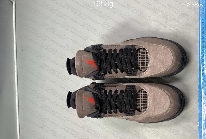 Air Jordan 4 - Taupe Haze