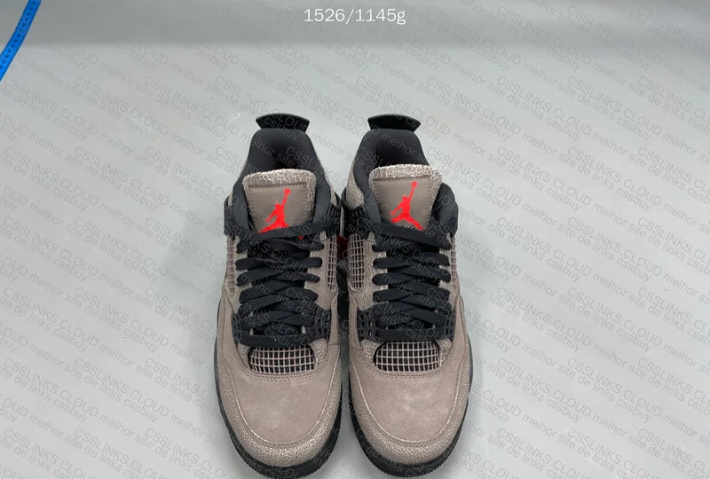 Air Jordan 4 Taupe Haze 3