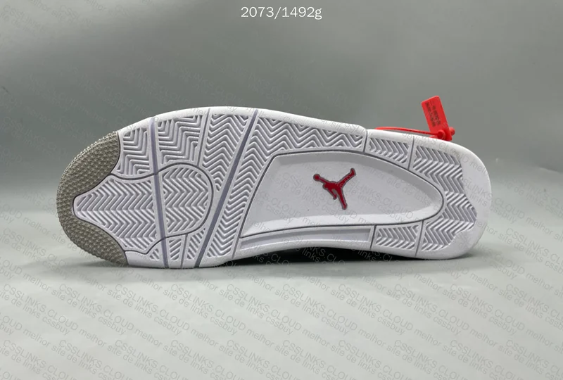 Air Jordan 4 Tech White 3