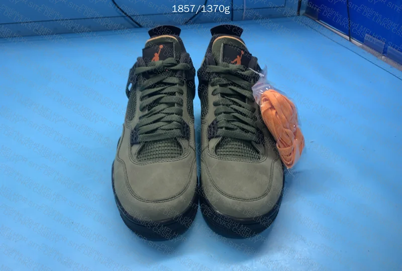 Air Jordan 4 Undefeated 2005 - GX 5