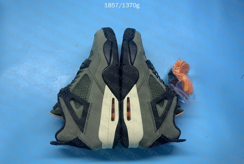 Air Jordan 4 Undefeated 2005 - GX 7