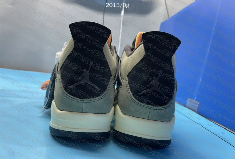 Air Jordan 4 Undefeated 2005 2