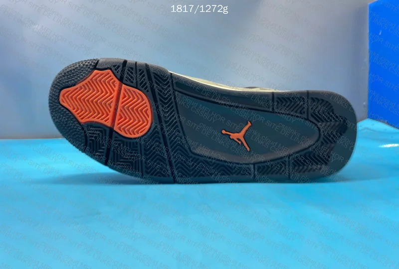 Air Jordan 4 Undefeated GX