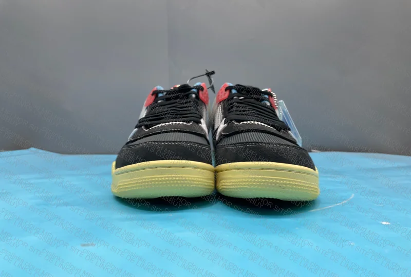 Air Jordan 4 Union LA 2