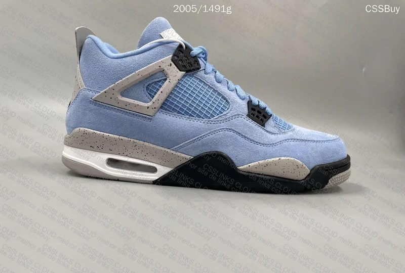 Air Jordan 4 University Blue 4
