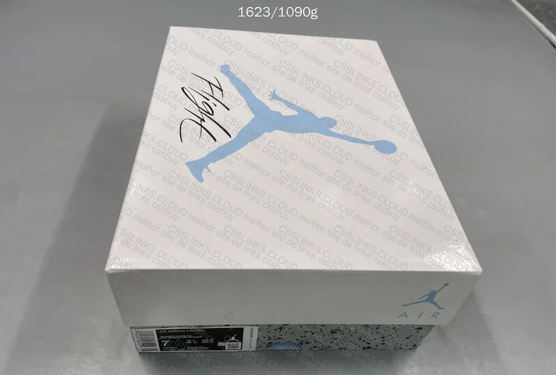 Air Jordan 4 University Blue 10