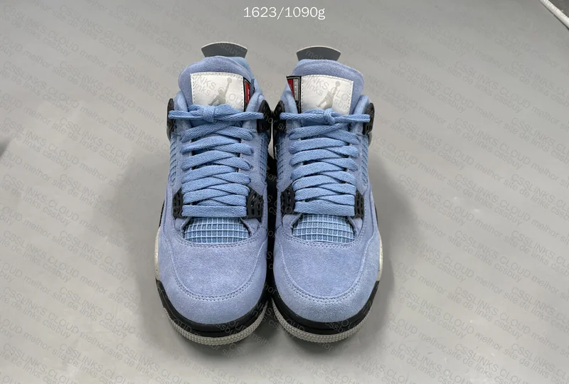 Air Jordan 4 University Blue 3