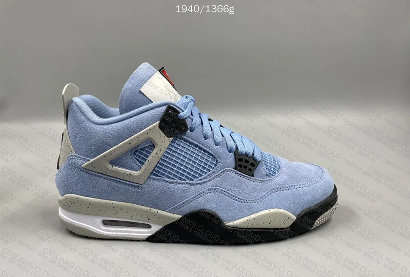Air Jordan 4 University Blue 4