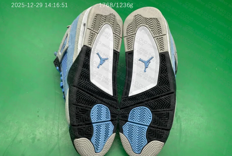 Air Jordan 4 University Blue 2
