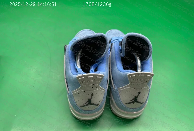 Air Jordan 4 University Blue 3