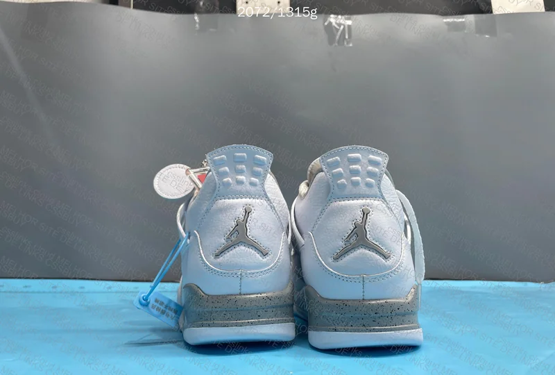 Air Jordan 4 White Oreo 2