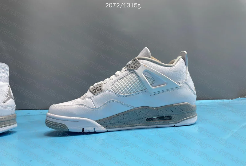 Air Jordan 4 White Oreo 3