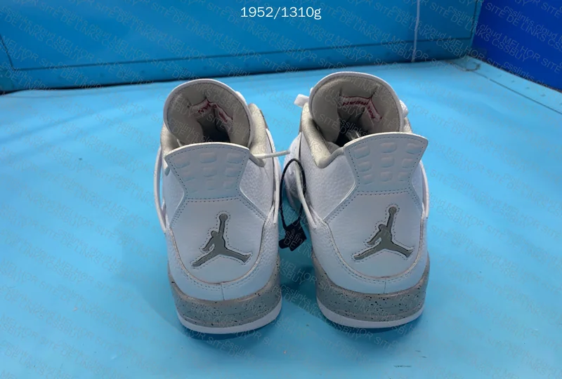 Air Jordan 4 White Oreo 3