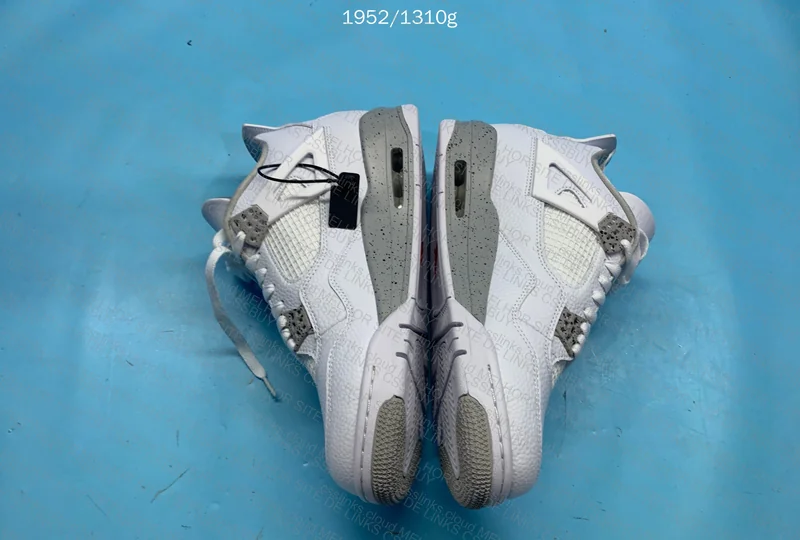 Air Jordan 4 White Oreo 6