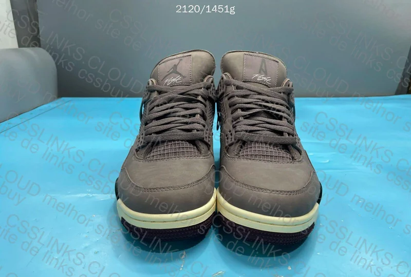 Air Jordan 4 x A Ma Maniére Violet Ore