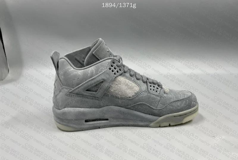 Air Jordan 4 x Kaws 7