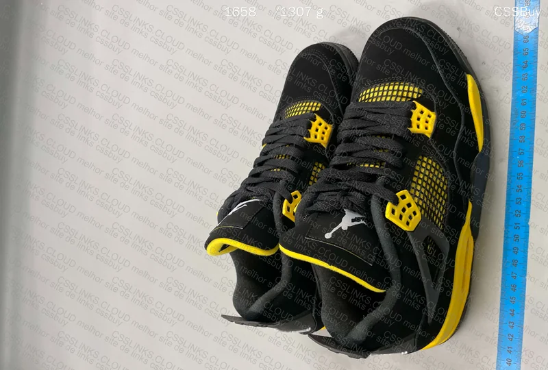 Air Jordan 4 Yellow Thunder 4