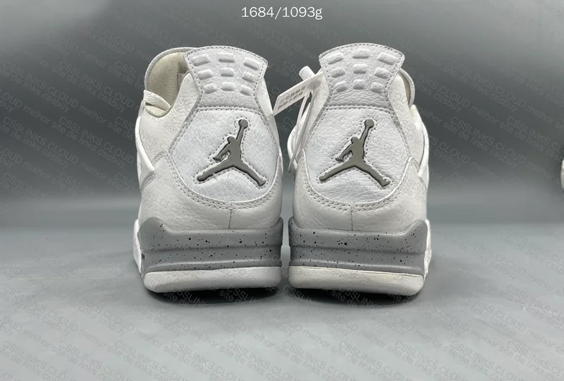 Air Jordan 4 Tech White 2